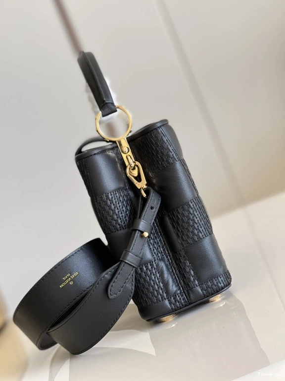 Affordable BB LOUIS CAPUCINES VUITTON 0808